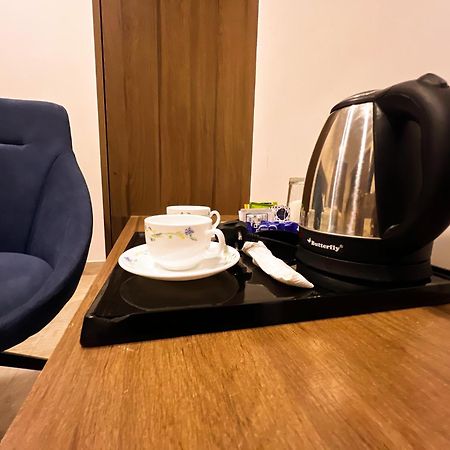 Hotel Sterling Inn Bangalore International Airport Yelahanka Экстерьер фото