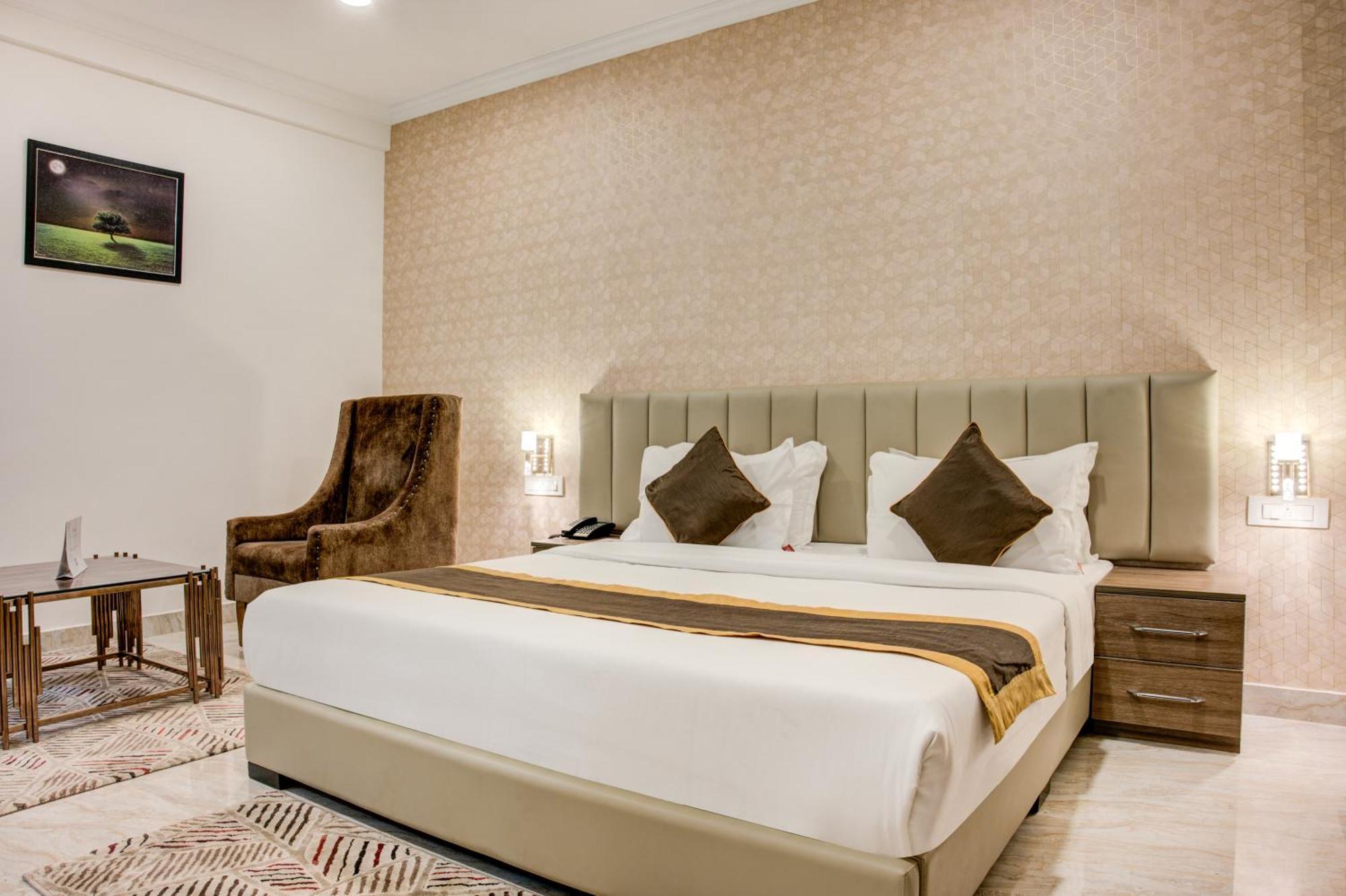 Hotel Sterling Inn Bangalore International Airport Yelahanka Экстерьер фото