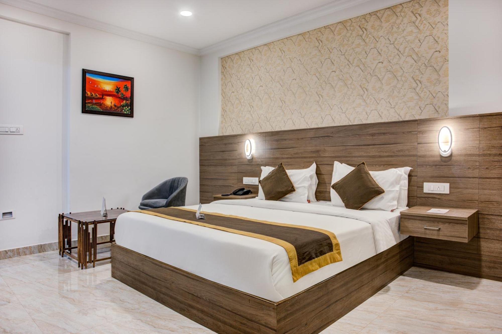 Hotel Sterling Inn Bangalore International Airport Yelahanka Экстерьер фото